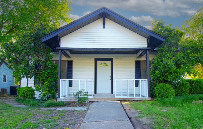 property at 4402 Gee St