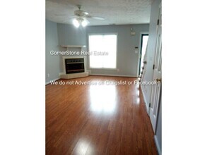 405 Cityview Ln in Fayetteville, NC - Building Photo - Building Photo