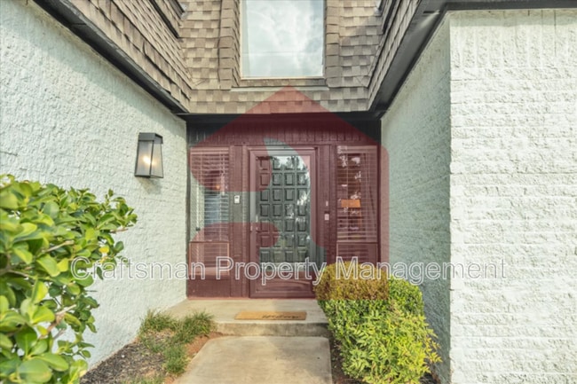 4045 Thunderbird Dr in Oklahoma City, OK - Building Photo - Building Photo