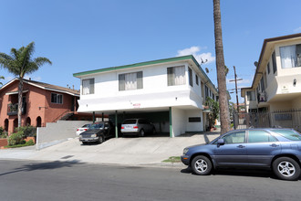 168 N Mariposa Ave in Los Angeles, CA - Building Photo - Building Photo