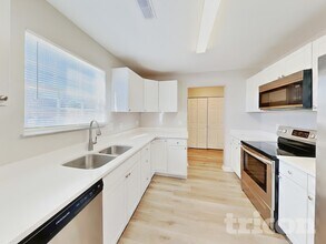 3618 Jordan Mill Ct in Raleigh, NC - Foto de edificio - Building Photo