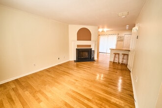 113 Coleridge Ct in Carrboro, NC - Building Photo - Building Photo