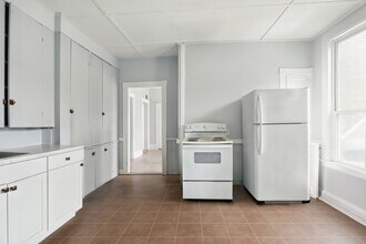 310 Turner St in Auburn, ME - Building Photo - Building Photo