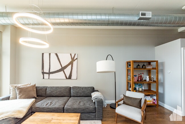 1000 W Adams St in Chicago, IL - Building Photo - Building Photo