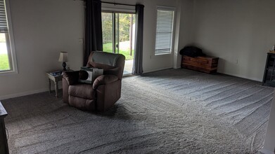 11848 Lawrence Rd, Unit Basement Suite in Brooklyn, MI - Building Photo - Building Photo