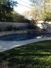 19224 Sylvan St in Los Angeles, CA - Building Photo - Building Photo