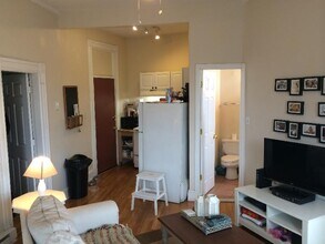 1451 Tremont St, Unit #3F in Boston, MA - Foto de edificio - Building Photo