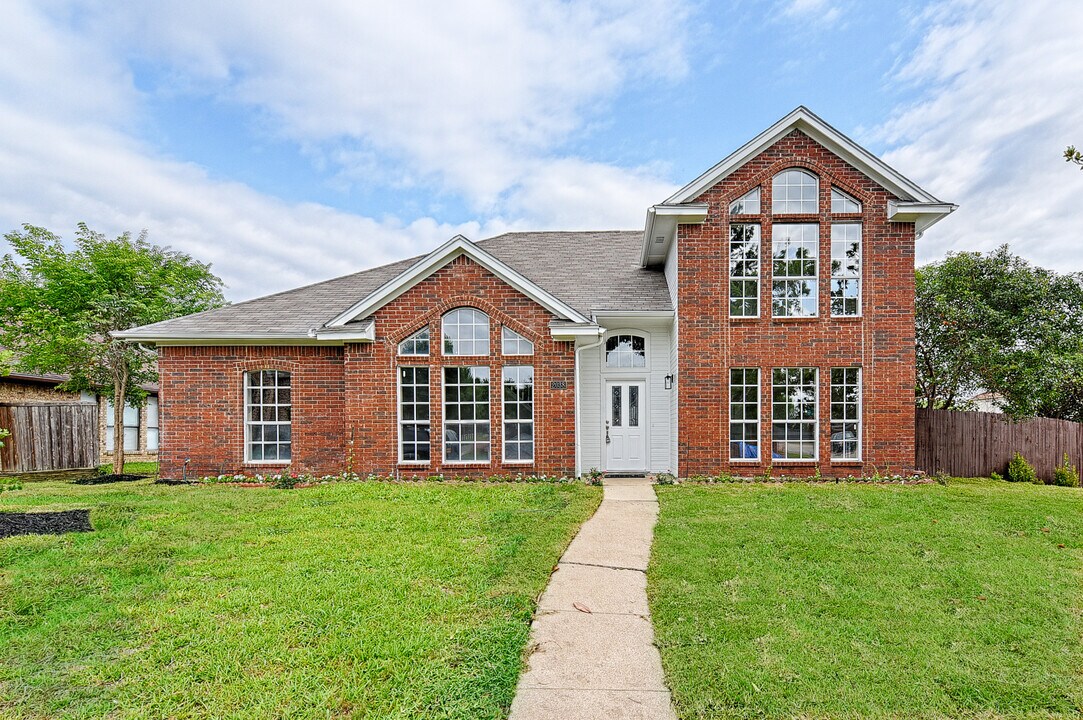 2038 Biscayne Dr in Lewisville, TX - Building Photo