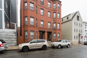 291-293 E St in Boston, MA - Building Photo - Building Photo