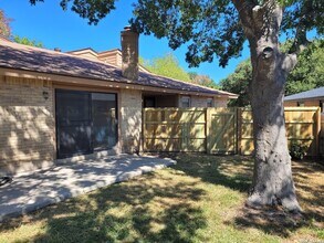 11843 Burning Bnd St in San Antonio, TX - Building Photo - Building Photo