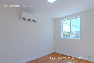 456 S Breed St in Los Angeles, CA - Building Photo - Building Photo