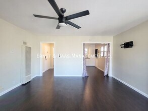 735 Cedar Ave in Long Beach, CA - Building Photo - Building Photo