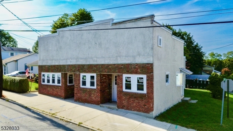 175 Main St in Franklin, NJ - Building Photo