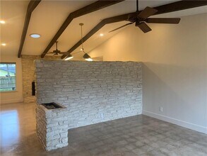 5202 Wayborne Hill Dr in Austin, TX - Building Photo - Building Photo
