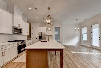 1329 Davis St in Sugar Hill, GA - Building Photo - Building Photo