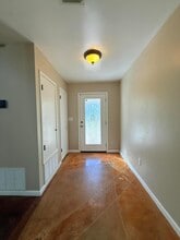 255 Ridge Lake Rd in Crestview, FL - Building Photo - Building Photo