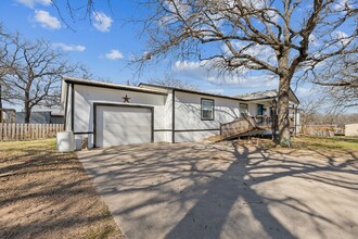 3217 FM 916 in Cleburne, TX - Building Photo - Building Photo