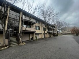 1710 Dempster St in Park Ridge, IL - Building Photo