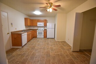 2331 Collins Way in Greenfield, IN - Building Photo - Building Photo