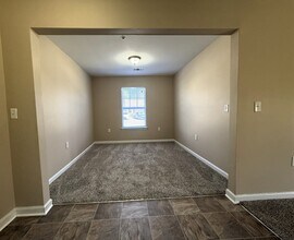 Needmore Place in Clarksville, TN - Foto de edificio - Building Photo