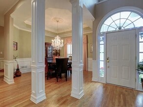 4771 Powers Park Ct NE in Marietta, GA - Foto de edificio - Building Photo