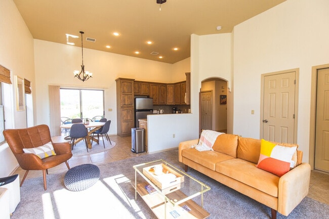 1932 Sonoma Ranch Blvd in Las Cruces, NM - Building Photo - Building Photo