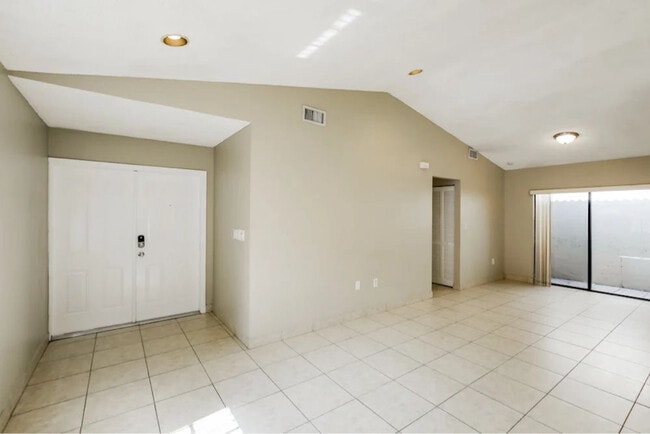 property at 2615 Biscayne Blvd