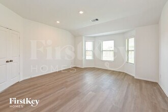 5238 Eagleton Dr in Rosenberg, TX - Foto de edificio - Building Photo