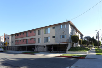 Elmwood Terrace in Los Angeles, CA - Building Photo - Building Photo