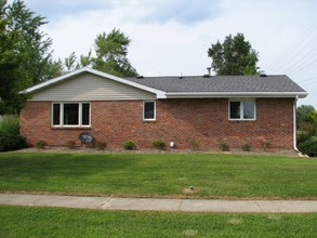 500 W Daisy Pl in Coal City, IL - Building Photo - Building Photo