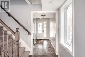 502 Coldwater Cres in Ottawa, ON - Building Photo - Building Photo