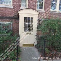 500 S 46th St in Philadelphia, PA - Building Photo