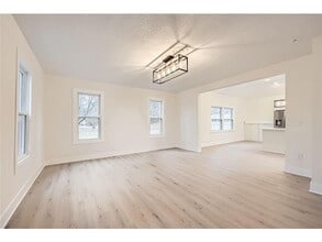 1300 County Rd 6 in Long Lake, MN - Building Photo - Building Photo