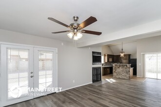 8713 W Jefferson St in Peoria, AZ - Building Photo - Building Photo