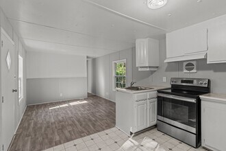 2447 Elkin St SW in Supply, NC - Building Photo - Building Photo