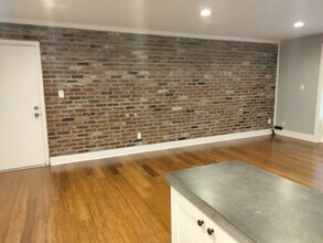 920 Margarite Dr in Pittsburgh, PA - Building Photo - Building Photo