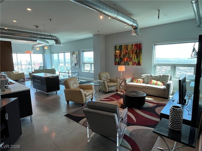 200 Hoover Ave, Unit 2009 in Las Vegas, NV - Building Photo