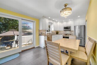 102 Lafayette St in Copiague, NY - Building Photo - Building Photo