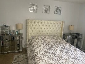 15 Bower Rd, Unit B1 in Quincy, MA - Building Photo