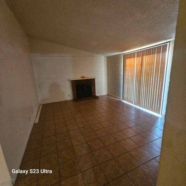 2711 San Gorgonio St in Las Vegas, NV - Building Photo - Building Photo