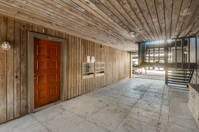 4535 N O'Connor Rd in Irving, TX - Building Photo - Building Photo
