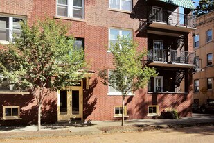 607 Mifflin Ave, Unit 6 in Pittsburgh, PA - Building Photo