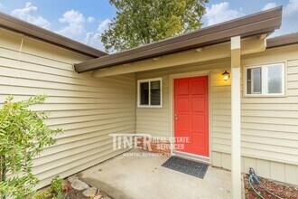 3960 Annabelle Ave in Roseville, CA - Building Photo - Building Photo