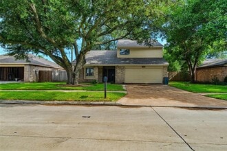 6507 Desert Rose Ln in Houston, TX - Building Photo - Building Photo