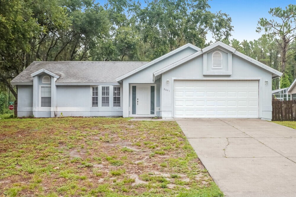 2651 Waterview Dr in Eustis, FL - Building Photo