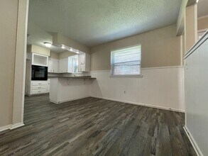 5520 Finian Ln in North Richland Hills, TX - Building Photo - Building Photo