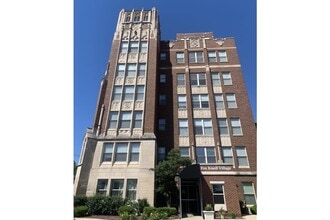 The LUXE Residences of Aurora in Aurora, IL - Building Photo - Building Photo