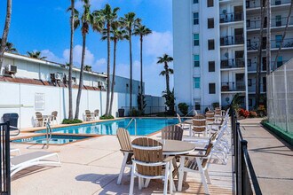 2562 Gulf Blvd in South Padre Island, TX - Building Photo - Building Photo