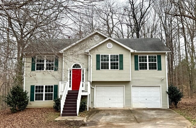 property at 389 Edgefield Dr