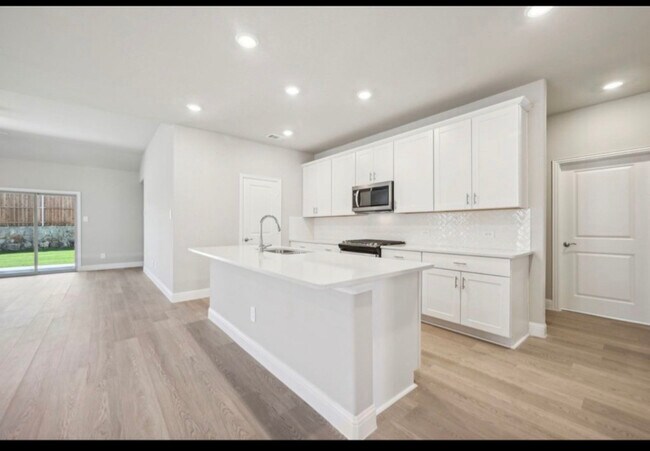 2208 Palomino Ln in Seagoville, TX - Building Photo - Building Photo